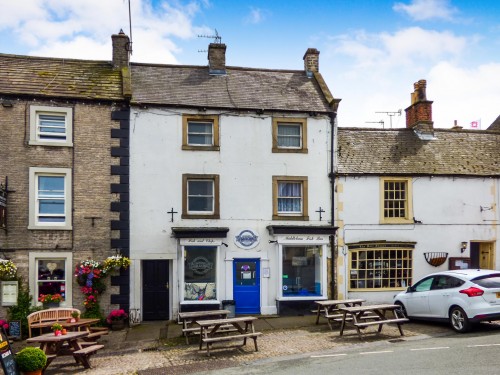 Arrange a viewing for Leyburn, Middleham