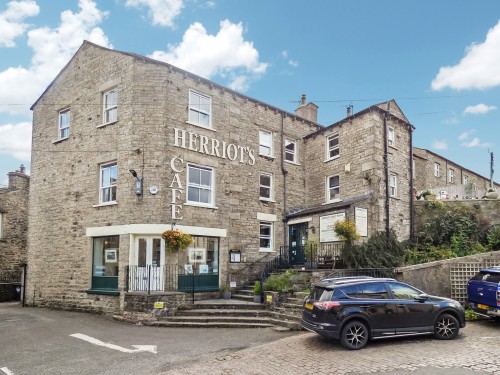 Arrange a viewing for Hawes, Leyburn, North Yorkshire