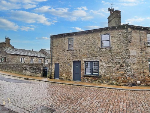 Arrange a viewing for Hawes