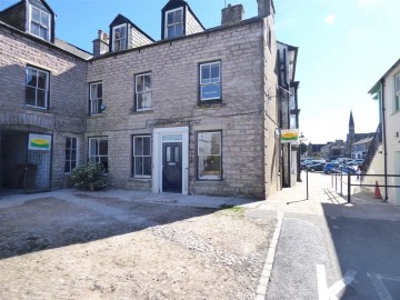 image of Market Square, Kirkby Stephen