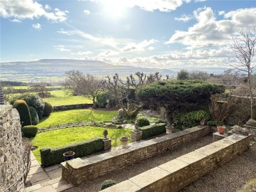 image of Preston under Scar, Leyburn
