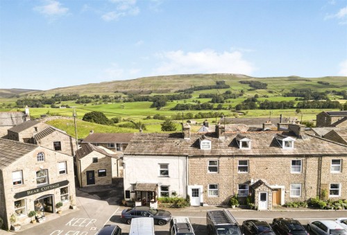 Arrange a viewing for Fell View Market Place, Hawes DL8 3RD