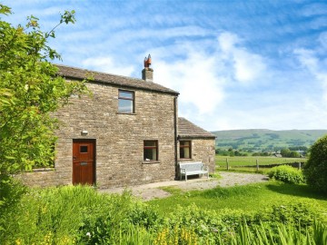 image of Faw Head Barn, Gayle