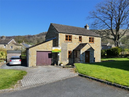 Arrange a viewing for 3, King Garth West Burton, Leyburn DL8 4JU