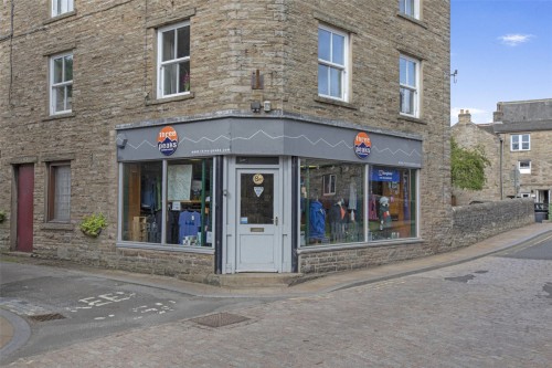 Arrange a viewing for Riverside House Town Foot, Hawes DL8 3NH