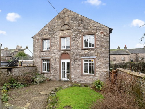 Arrange a viewing for 51 Market Street, Kirkby Stephen