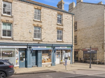 image of Hewsons of Leyburn, Market Place