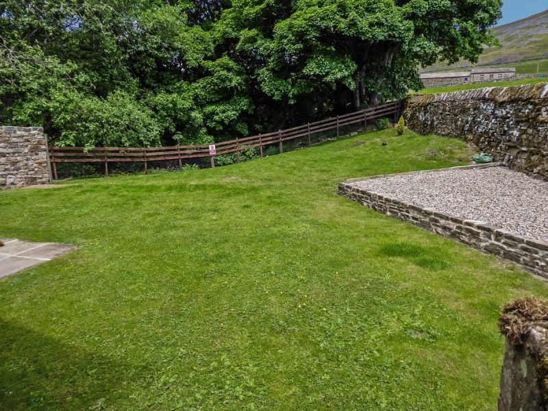 Swallowdale, Simonstone — photo 22