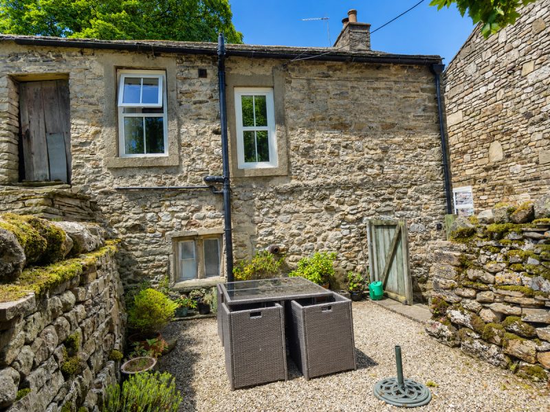 Walden Cottage, West Burton, Leyburn, DL8 4JN — photo 2