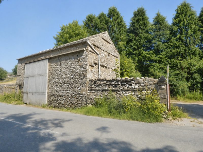 Howgate Barn & Land, Leyburn Road, Askrigg, DL8 3HJ