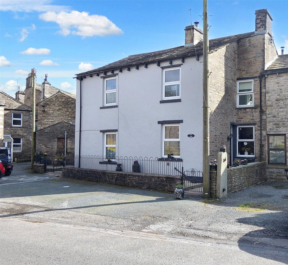 Inver House, Hawes