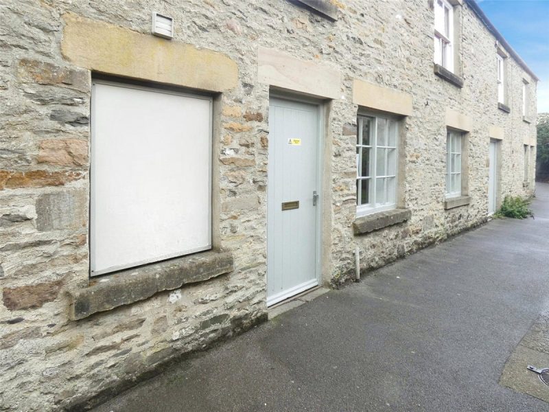 2 Kelberdale Court, Market Place, Leyburn