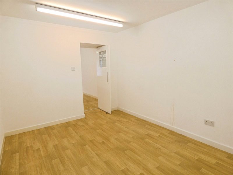 2 Kelberdale Court, Market Place, Leyburn — photo 4