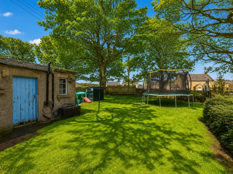 4 Sycamore Close, Spennithorne, DL8 5PP — photo 2