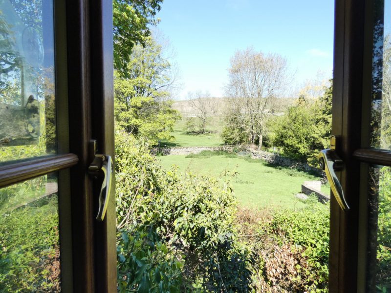 Walden Barn, Carperby, Leyburn, DL8 4DQ — photo 2