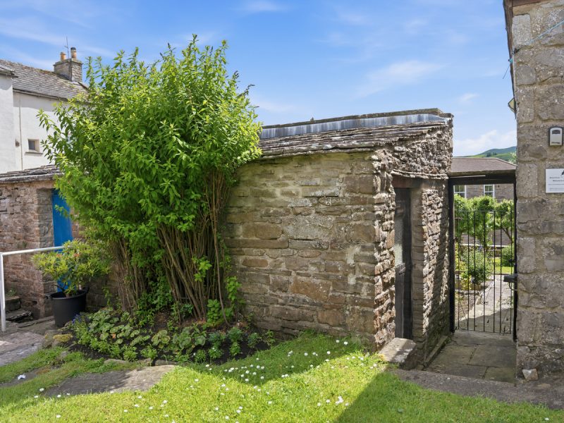 Wharton Cottage, Main Street, Askrigg, DL8 3HX — photo 15