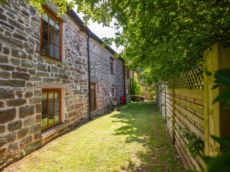 Blossom Barn, Winton — photo 25