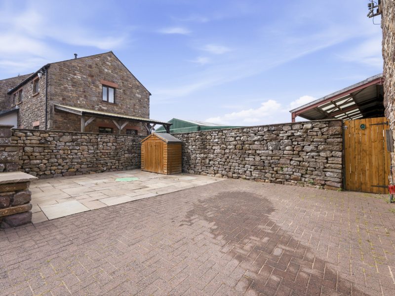 4 Westwood Barn, Brough Sowerby — photo 19