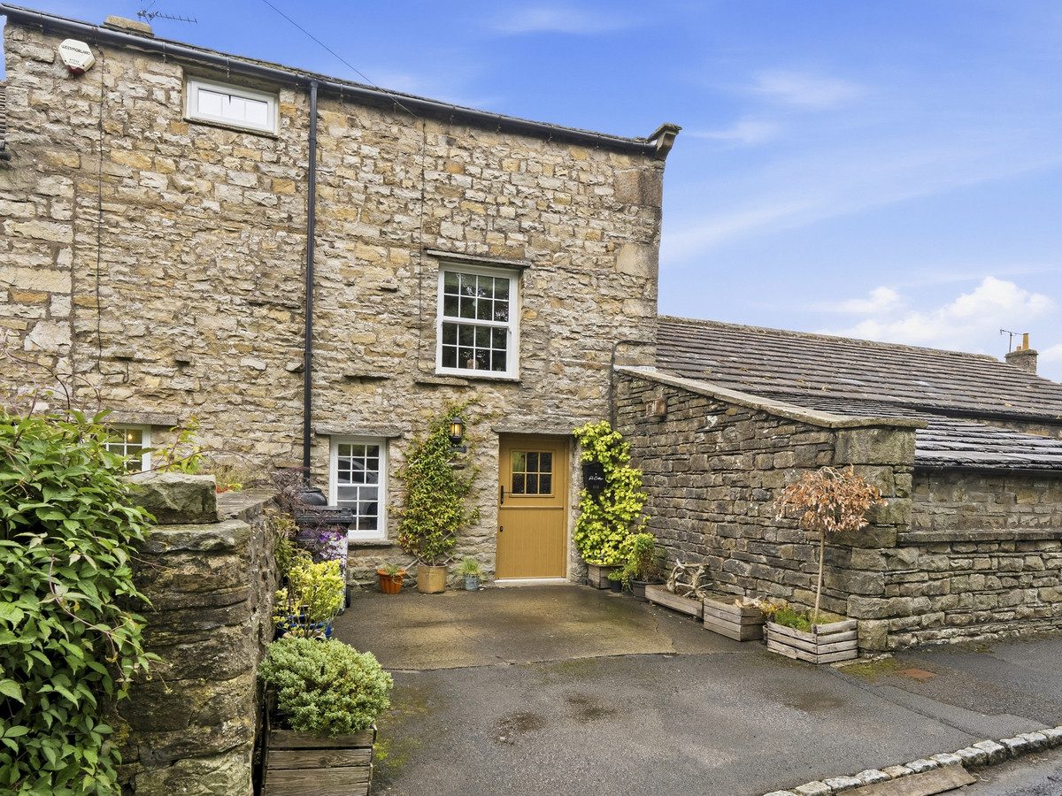 Foss Cottage, Gayle, DL8 3RZ