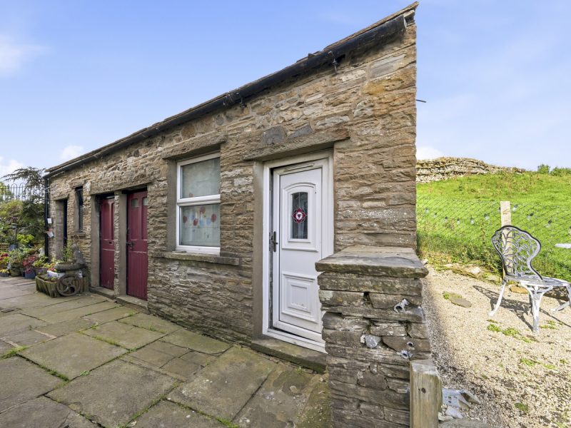 1 Rose Cottages, Hawes — photo 14