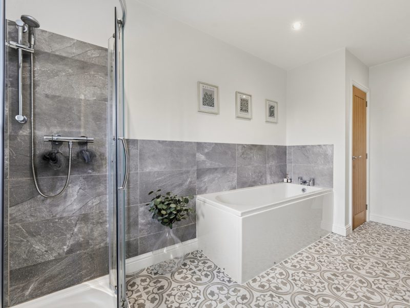 31 Lady Anne Drive, Brough — photo 19