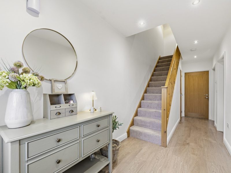 31 Lady Anne Drive, Brough — photo 8
