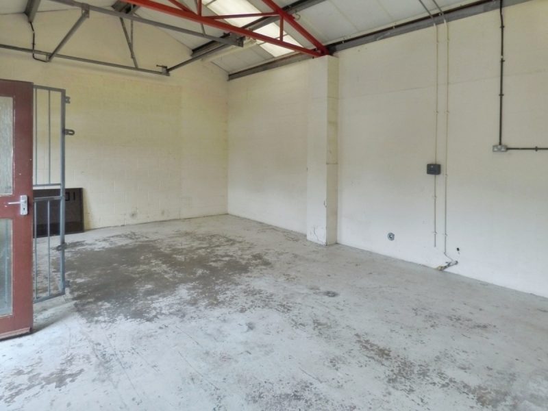 1d Brunt Acres Road, Hawes — photo 3